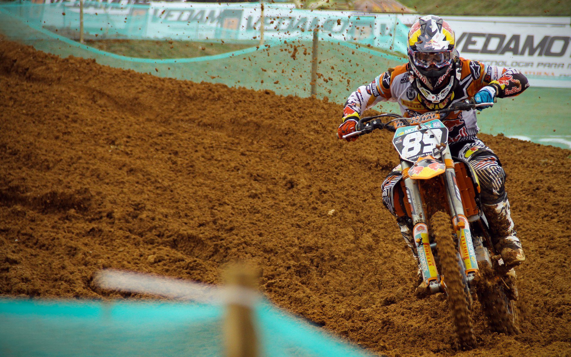 教练组如何设定不同比赛节奏策略，教练机制